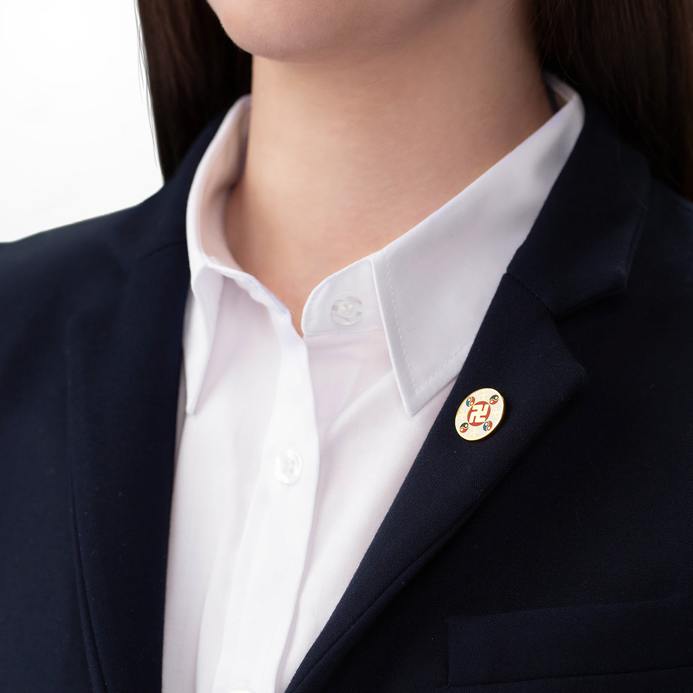 Falun Pin - White Small | Shen Yun Collections